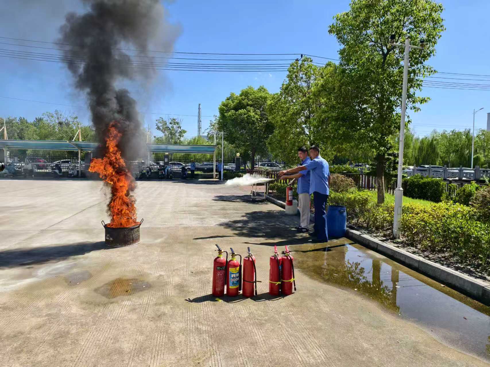 b2f517a4867329e004e38d6d4f49f706.jpg b2f517a4867329e004e38d6d4f49f706.jpg